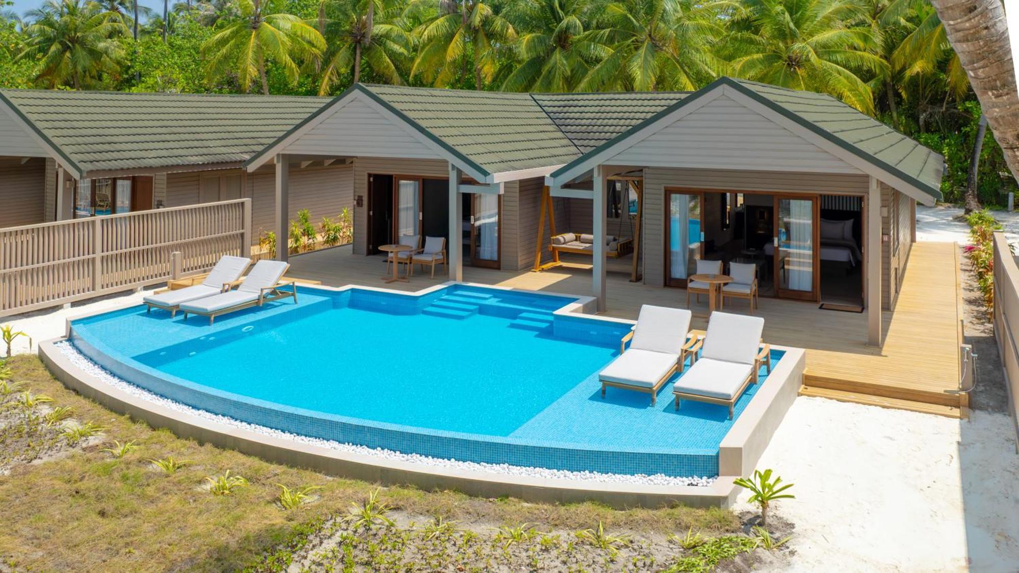 미루 아일랜드 리조트&스파 디푸시 외부 사진 A pool villa at the resort